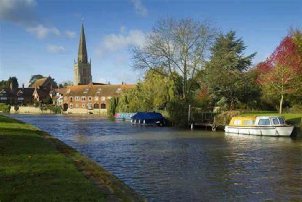 1 Bedroom Flat Sleeps 4 In Abingdon Oxfordshire Exterior photo