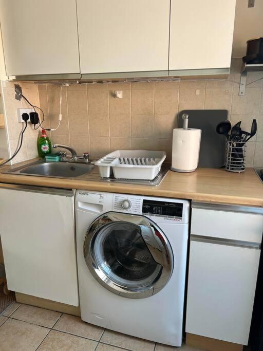 1 Bedroom Flat Sleeps 4 In Abingdon Oxfordshire Exterior photo