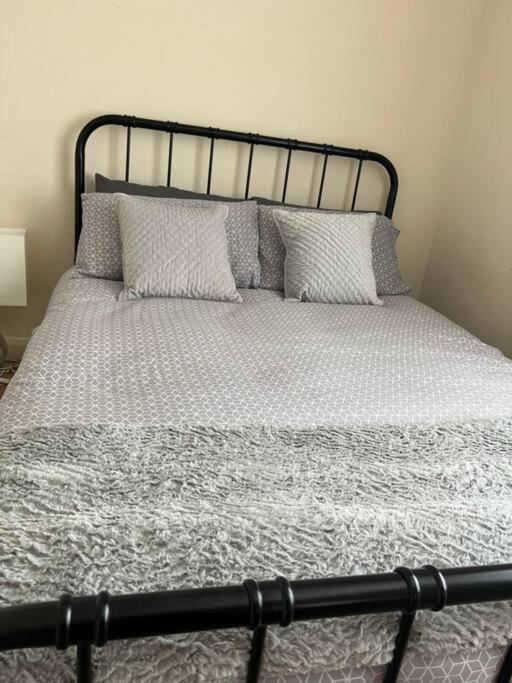1 Bedroom Flat Sleeps 4 In Abingdon Oxfordshire Exterior photo