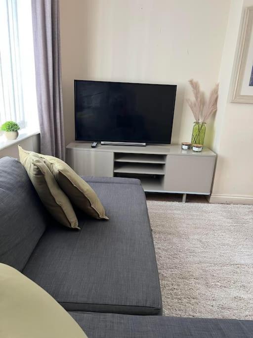 1 Bedroom Flat Sleeps 4 In Abingdon Oxfordshire Exterior photo