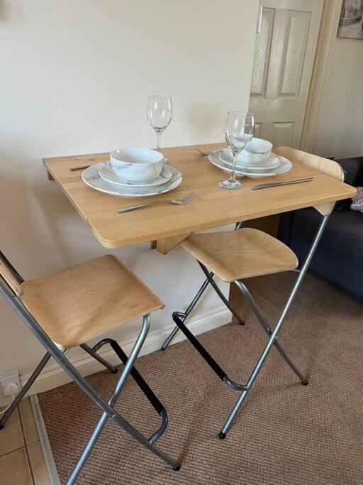 1 Bedroom Flat Sleeps 4 In Abingdon Oxfordshire Exterior photo